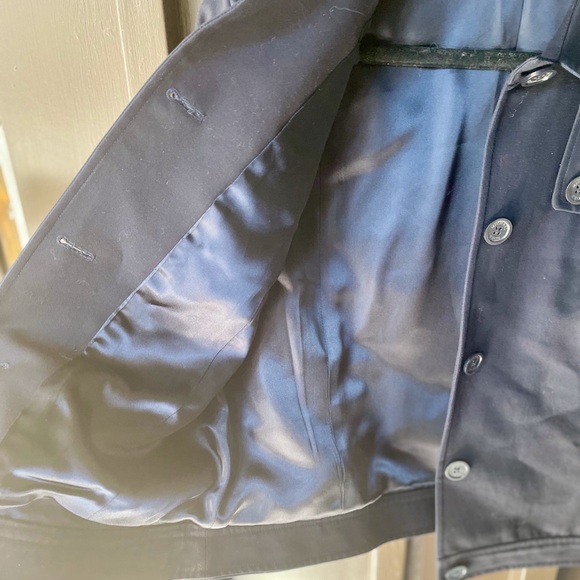 Very gently worn Michael Kors cropped jacket. - Picture 8 of 10